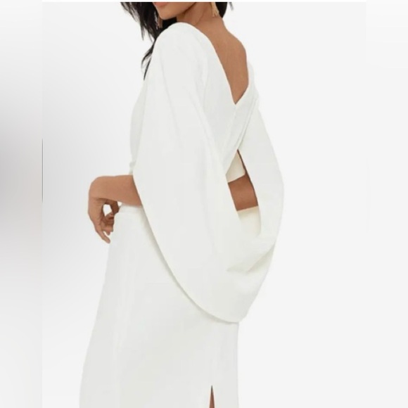 Betsy & Adam white formal dress with ruching & draped back size 4 - Picture 11 of 12